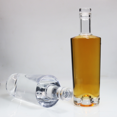Giá tốt 500ml/ 700ml chai thủy tinh rỗng Universal Mold Customizde Accept trực tuyến