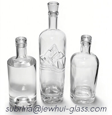Giá tốt Chai rượu thủy tinh trong suốt 700ml / Chai thủy tinh rượu whisky trực tuyến